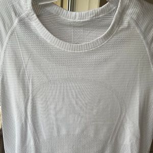 Lululemon Swiftly Tech Short Sleeve Shirt